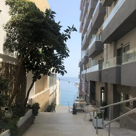 Turquoise House Of Apartment *